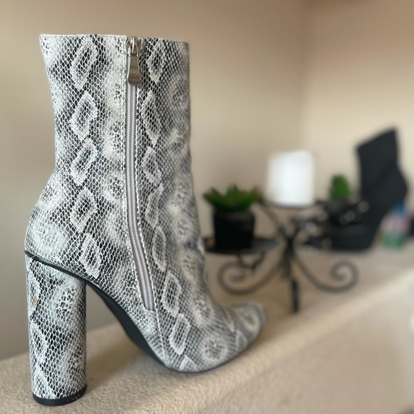 Snake Print Booties - Picture 2 of 4